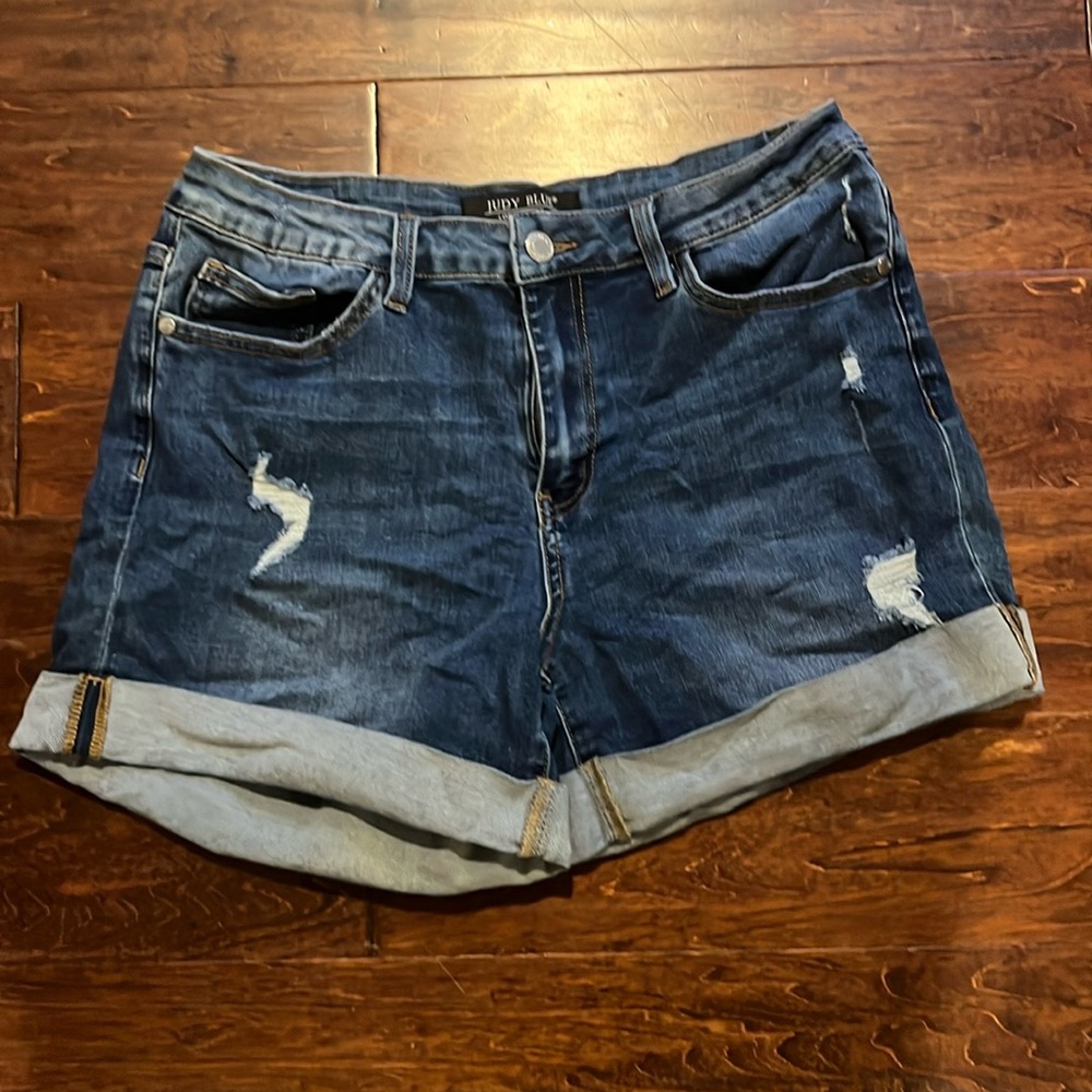 Judy Blue Navy Shorts Distressed Size 30 L 10 Stretch Size Down Great Condition